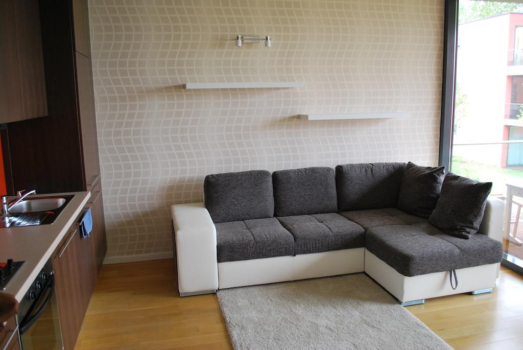 Bl Bavaria Yachtclub & Apartments Balatonlelle Bilik gambar