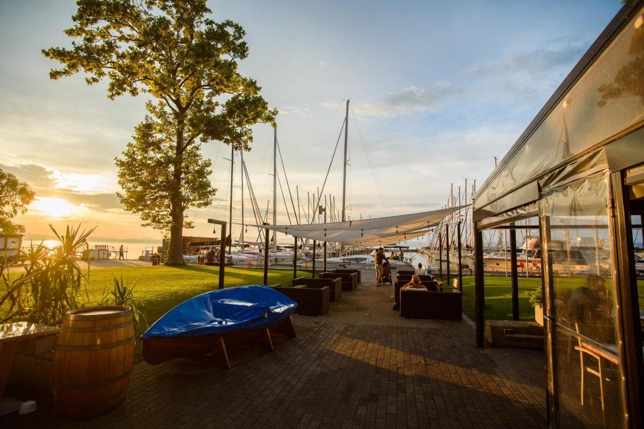 Bl Bavaria Yachtclub & Apartments Balatonlelle Luaran gambar
