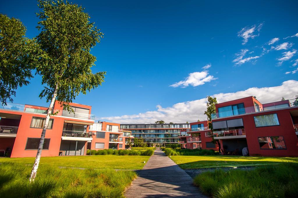 Bl Bavaria Yachtclub & Apartments Balatonlelle Luaran gambar