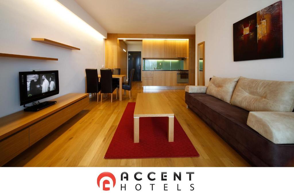 Bl Bavaria Yachtclub & Apartments Balatonlelle Luaran gambar