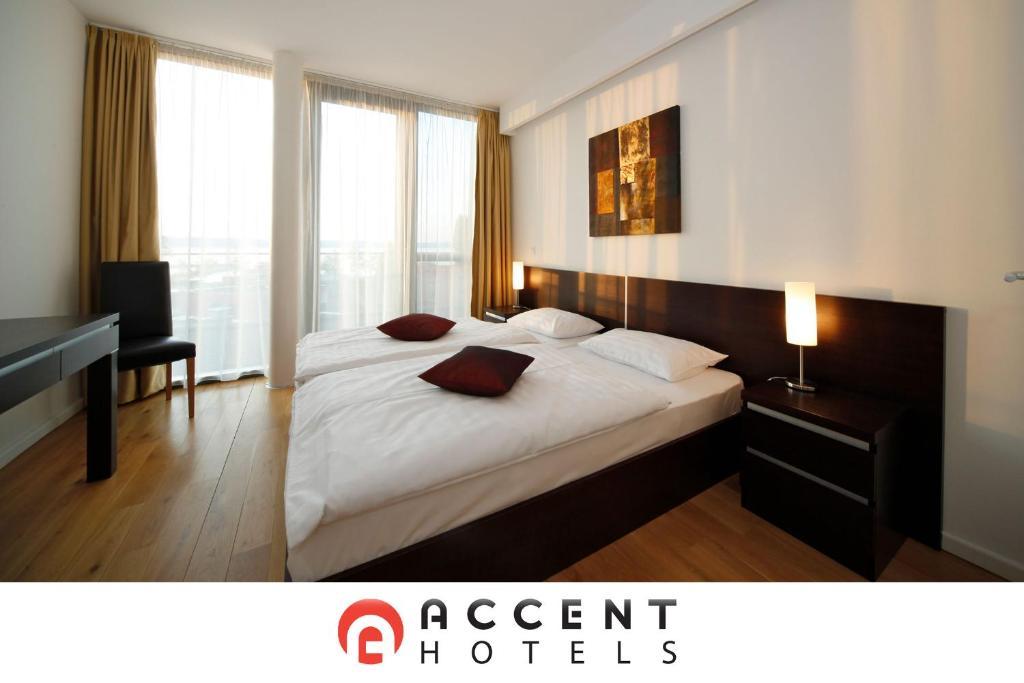 Bl Bavaria Yachtclub & Apartments Balatonlelle Luaran gambar