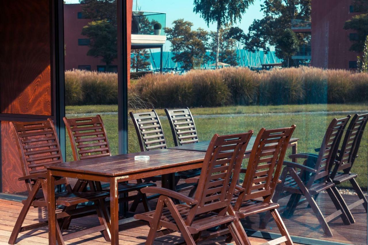 Bl Bavaria Yachtclub & Apartments Balatonlelle Luaran gambar